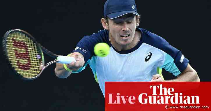 Australian Open 2022 day six: Andújar v De Minaur, Swiatek through – live!