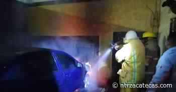 En Fresnillo, se incendia auto en la colonia Zapata - NTR Zacatecas .com