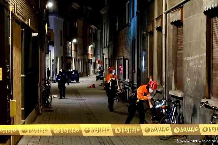 Vier personen voorgeleid voor moordpoging na steekpartij in Mechelen: “De neergestoken man lag hevig bloedend op straat”