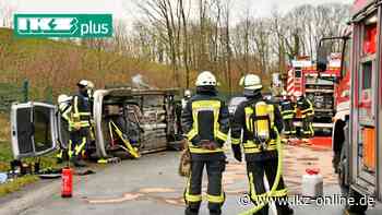 Hemer: Eingeklemmter Fahrer nach Unfall aus Wrack befreit - IKZ