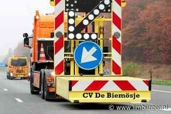 Posterholt kleurt rood-geel-groen - De Limburger