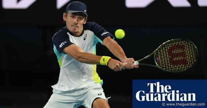 Alex de Minaur sinks Pablo Andújar to reach Australian Open fourth round