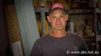 'It's like a lockdown': Australian small businesses 'haemorraging' as Omicron spreads