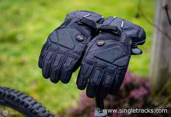 Fieldsheer Heated, Battery-Powered Gloves Extend MTB Trail Season in a Warm and Toasty Way - Singletracks.com