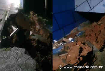 Muro de escola em Cotia desaba após chuva; veja vídeo - Cotia e Cia