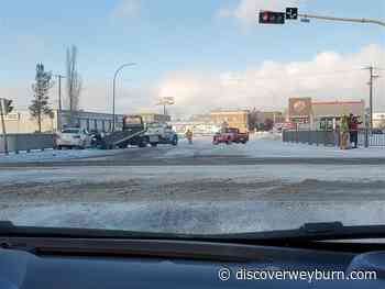 Collision on Highway 39 and 3rd Street in Weyburn - DiscoverWeyburn.com