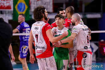 SIENA ESPUGNATA! GRANDE KEMAS LAMIPEL NEL DERBY! - Lega Pallavolo Serie A