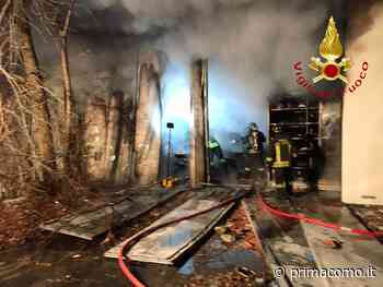 Incendio capannone a Erba e cucina in fiamme a Como - Prima Como