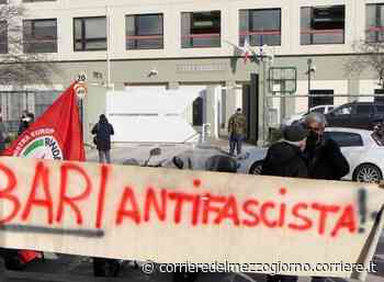 Bari, processo su Casapound: proteste davanti al Tribunale - Corriere del Mezzogiorno