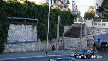 Bari, abusivi cinquemila cartelloni pubblicitari: al via la rimozione - La Repubblica