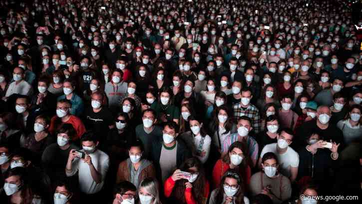 European Countries Consider Living with COVID-19 - VOA Learning English