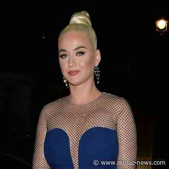 Katy Perry 'goes through phases' of drinking and abstaining from alcohol