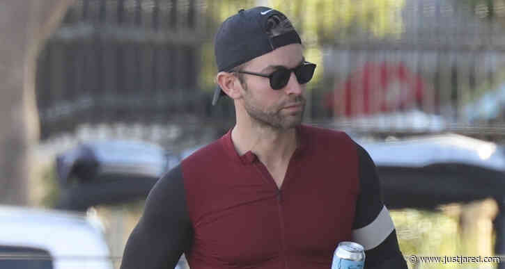 Chace Crawford Sports Skin-Tight Shirt to Lunch with A Friend