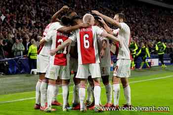 Ajax haalt het in topper van PSV en is zo de nieuwe leider in de Eredivisie