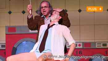 Groteskes Theater für starke Nerven in Ulm: Es geht um Hitler und ein totes Huhn