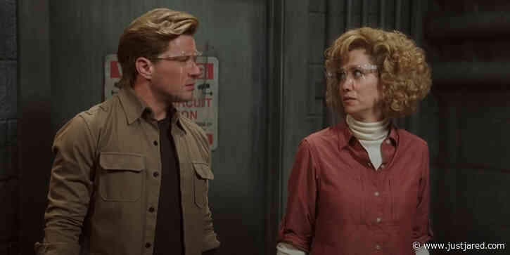 Kristen Wiig & Ryan Phillippe Star in MacGruber Anti-Vax Sketch on 'SNL'