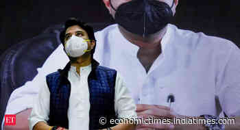 Aviation Minister Jyotiraditya Scindia holds meeting with Commerce Ministry on kickstarting multi-modal lo - Economic Times