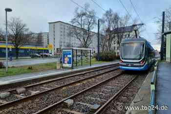 Schwerer Unfall in Chemnitz: Fußgänger wird von Straßenbahn erfasst - TAG24