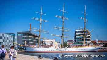 Kann ein Schiff ein Bauwerk sein?: Ärger wegen Schulschiffs - Süddeutsche Zeitung