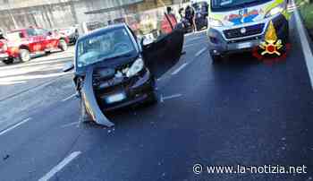 Fermo, auto finisce contro un muro di cinta: ferito il conducente - La Notizia.net