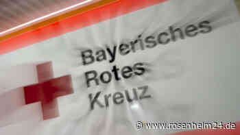 BMW kracht bei Valley in VW-Bus: Vier Verletzte bei Unfall auf A8