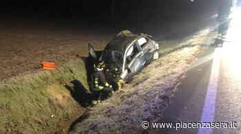 Esce di strada all'alba sulla via Emilia, ventenne in ospedale - piacenzasera.it - piacenzasera.it
