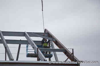 Final beam installed on Lea Hill Elementary in Auburn - Auburn Reporter