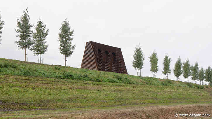 Stacked steel tubes form Waterline Monument by Gijs Van Vaerenbergh