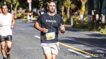 Running for a cause: The man who ran the Auckland marathon barefoot - New Zealand Herald