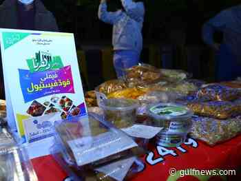 Food delicacies of Indian-origin at display at Karachi’s marathon protest sit-in - Gulf News
