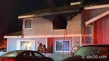Fire damages 2-story townhouse in northwest Fresno; 1 displaced