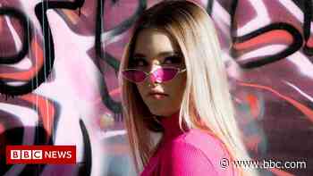 Some Musicians Are Going Label-Free, Again