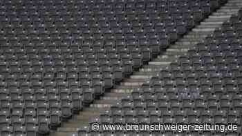 Keine Lockerungen: Fans müssen weiter draußen bleiben