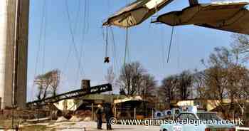 The day the Humber Bridge 'collapsed' captured in vintage photos - Grimsby Live