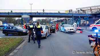 Staus nach Kreuzungs-Unfall mit Verletzten in Essen-Steele - Westdeutsche Allgemeine Zeitung