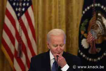 'Stomme klootzak': Biden vergeet microfoon uit te zetten tijdens persconferentie (video)