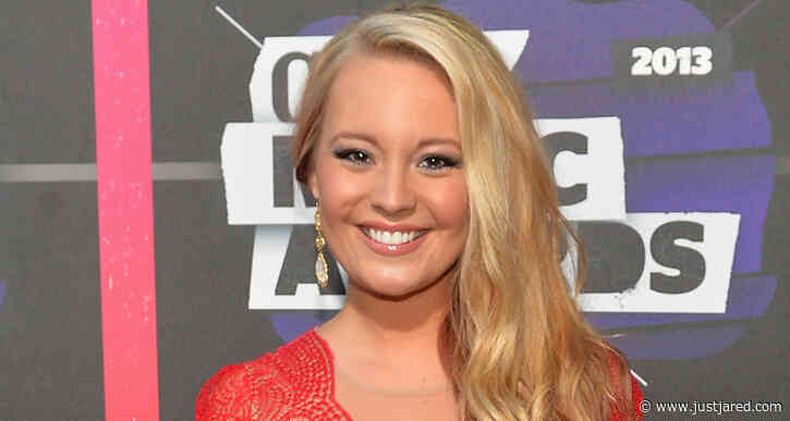 'American Idol's Janelle Arthur Gives Birth to First Child!