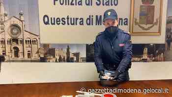 Modena, trovato con oltre 4 etti di hascisc: ventenne arrestato - La Gazzetta di Modena