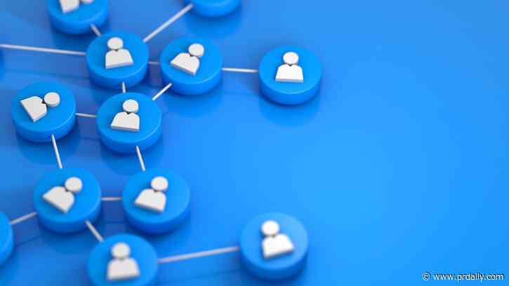 Help us benchmark the career of social media pros