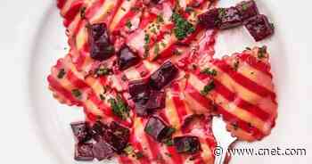 Heart-shaped steak and more of Goldbelly's best Valentine's Day eats     - CNET
