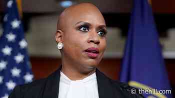 Democrats call on CDC to release demographic breakdowns for long-term COVID-19 patients