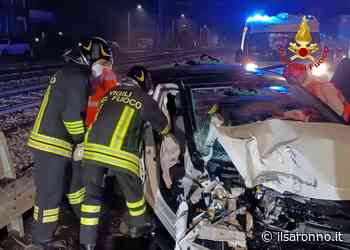 Hyundai i20 distrutta fra Saronno e Rovello. Ma al conducente va molto bene - ilSaronno