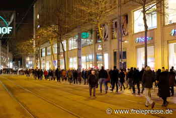 Bis zu 2500 Teilnehmer bei Corona-Protesten in Chemnitz - Polizist verletzt - Freie Presse