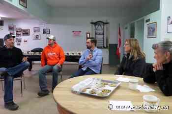 MP Jeremy Patzer attends community meeting in Rockglen - SaskToday.ca