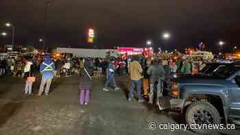 Freedom Convoy 2022 leaves Calgary with well wishes from more than 1,000 supporters as fundraising reaches $3.8M | CTV News - CTV Toronto