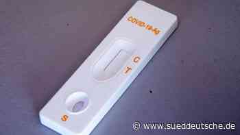 Sieben-Tage-Inzidenz in Schleswig-Holstein bei knapp 960 - Süddeutsche Zeitung