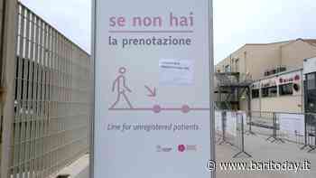 Vandali No Vax in azione all'esterno dell'hub Fiera del Levante, scritte spray contro governo e vaccini - BariToday