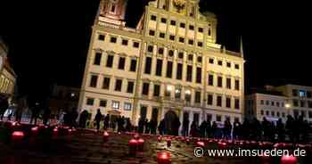 Corona-Gedenken und -Demonstration in Augsburg - IMSÜDEN