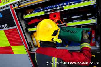 Wimbledon: Man injured after being trapped on scaffolding