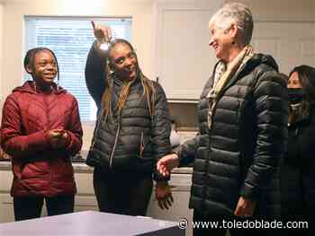 Toledo woman receives home built through Women Build